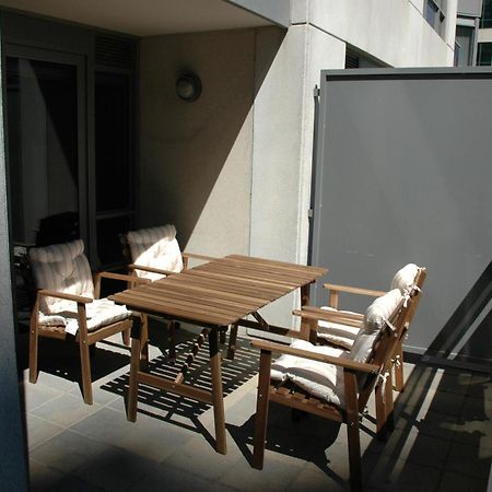 Livingsuites Toronto - 20 Blue Jays Way מראה חיצוני תמונה